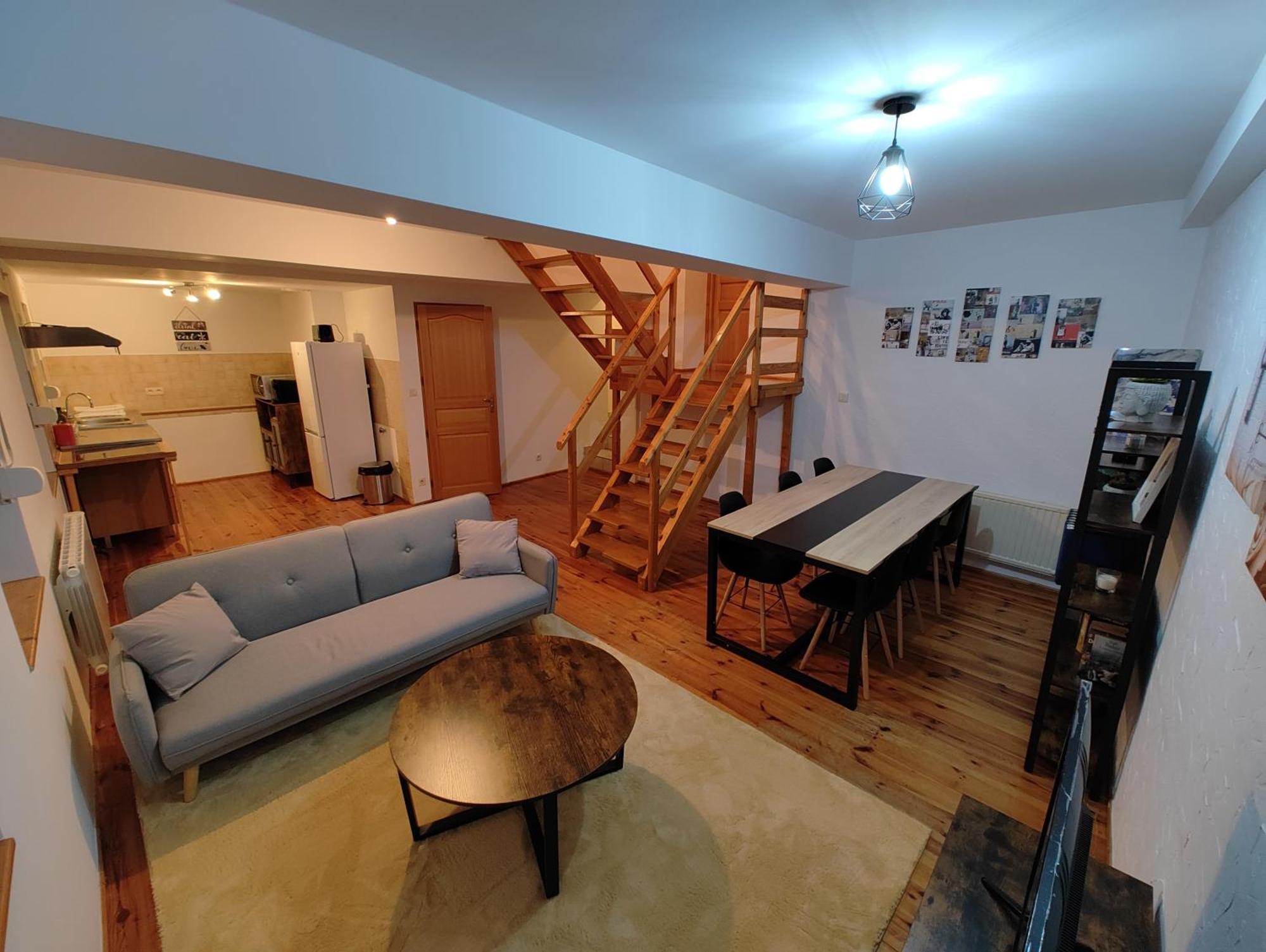 Cosy Triplex 3 Chambres Pont-de-lʼArche المظهر الخارجي الصورة